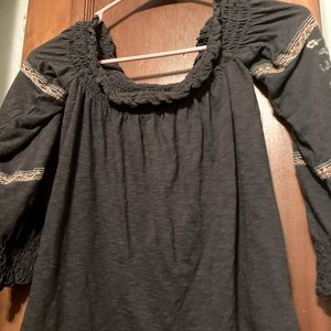 Women’s shirt